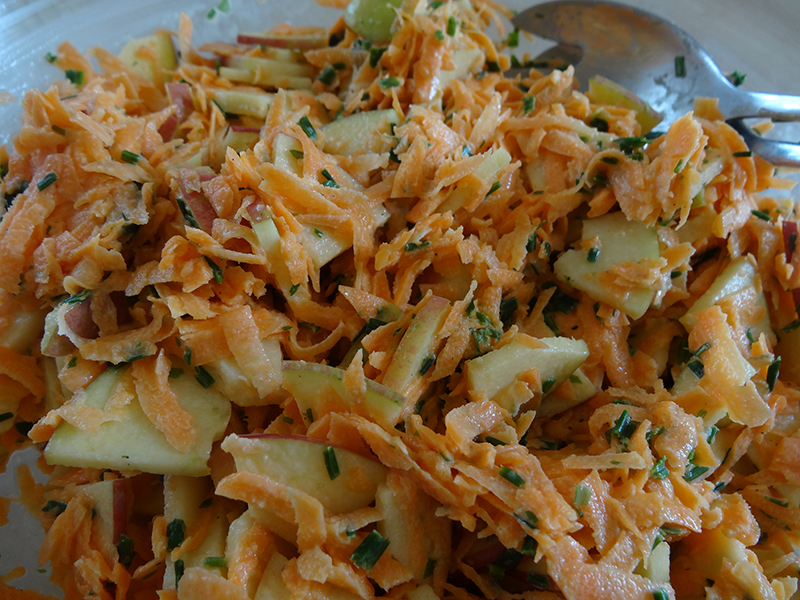 Karotten-Apfel-Salat – Uta kocht
